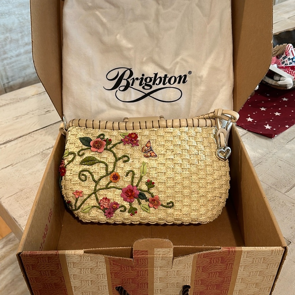 Brighton Calliope Tan